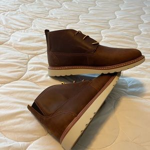 Brown Reef boots- never worn